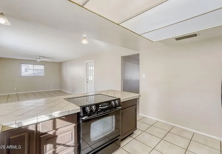 921 E Campus Dr — Photo 21