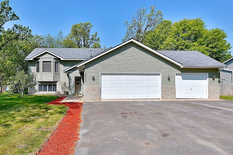 1st image of 38496 Glacier Dr