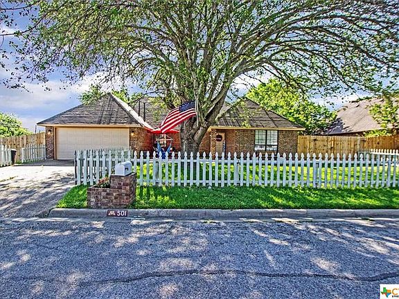 3rd image of 501 Sun Meadows Dr
