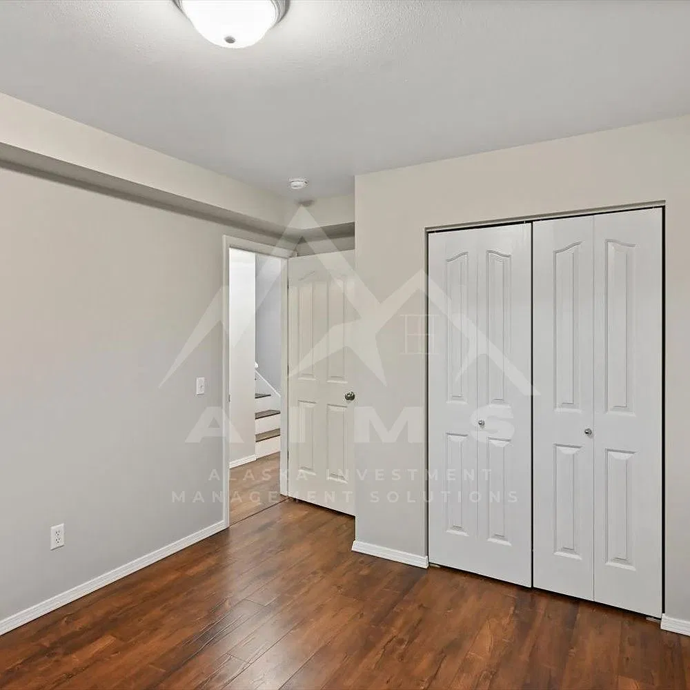 3 bed, 1450 sqft, $2,800 — Photo 4