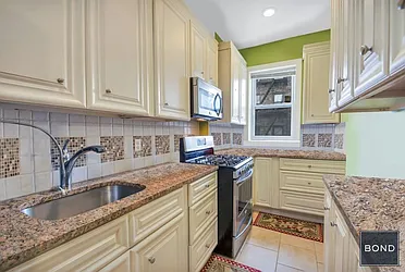 Rented by Bond New York