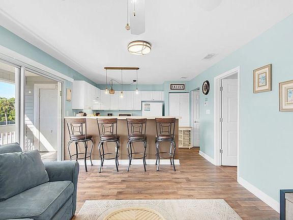 4th image of 4000 Gulf Terrace Dr Unit 276