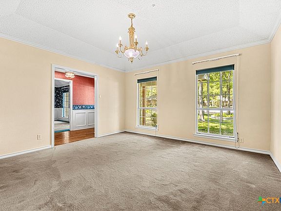 4th image of 3501 Oak Villa Dr