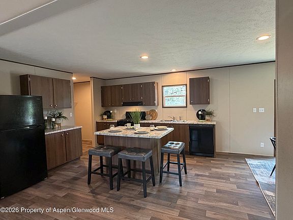 4th image of 235 Silver Queen Cir