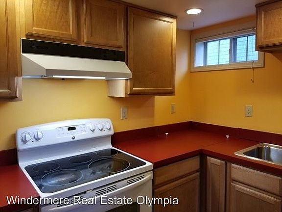 3rd image of 1978 Olympia Ave NE #A
