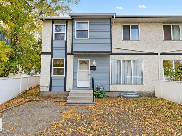 193F Homestead Cres NW, Edmonton, AB T5A 2Y2