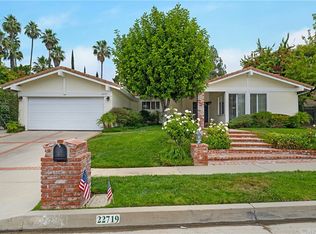 22719 Town Crier Rd, Calabasas, CA 91302