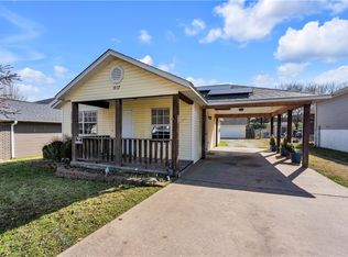 1017 S East St, Rogers, AR 72756