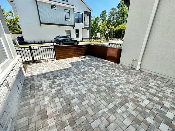 5th image of 360 Wheelhouse Ln