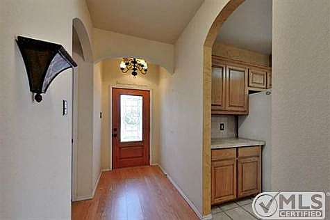3rd image of 109 Cynthia Ln
