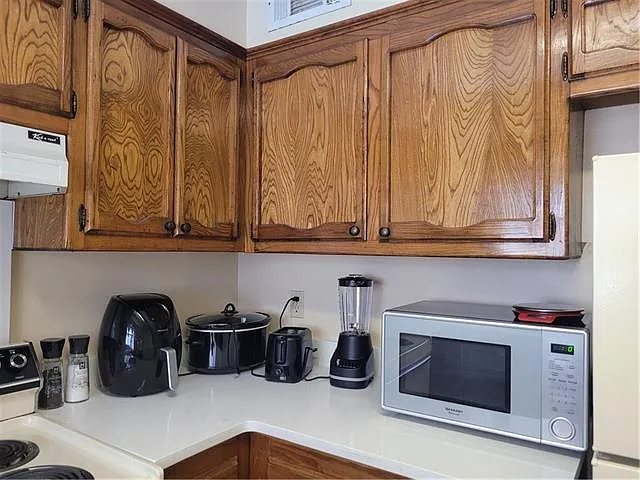 839 E Boyd Dr #C — Photo 11