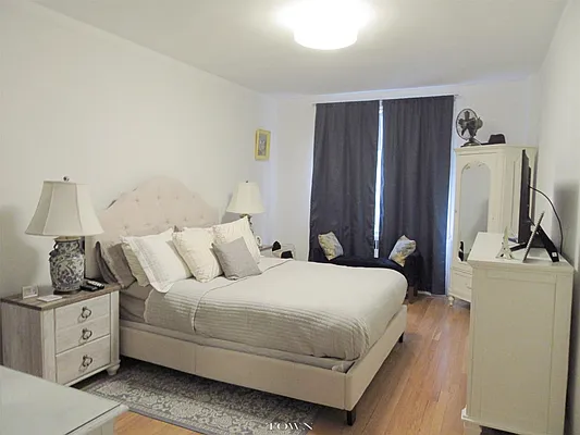 Rented by Town Residential | media 41