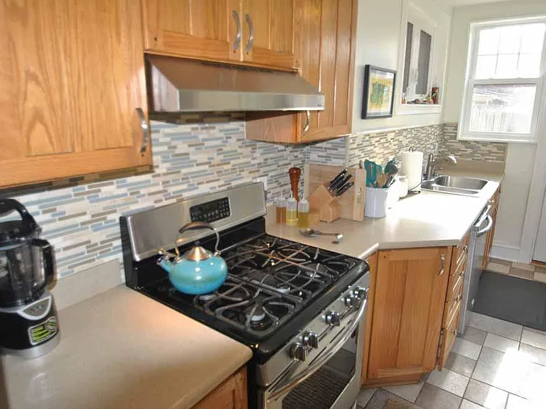 2923 Grayland Ave — Photo 12