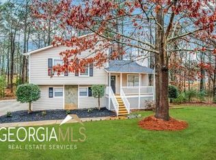 3859 Willow Holw, Douglasville, GA 30135