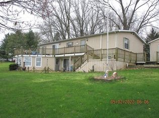 1245 E 790 S, Wolcottville, IN 46795