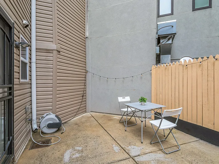 1153 N Hancock St — Photo 4