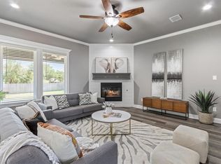 225 Fox Run Ln, Waco, TX 76706