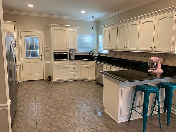 4th image of 37185 Pinoak Ct