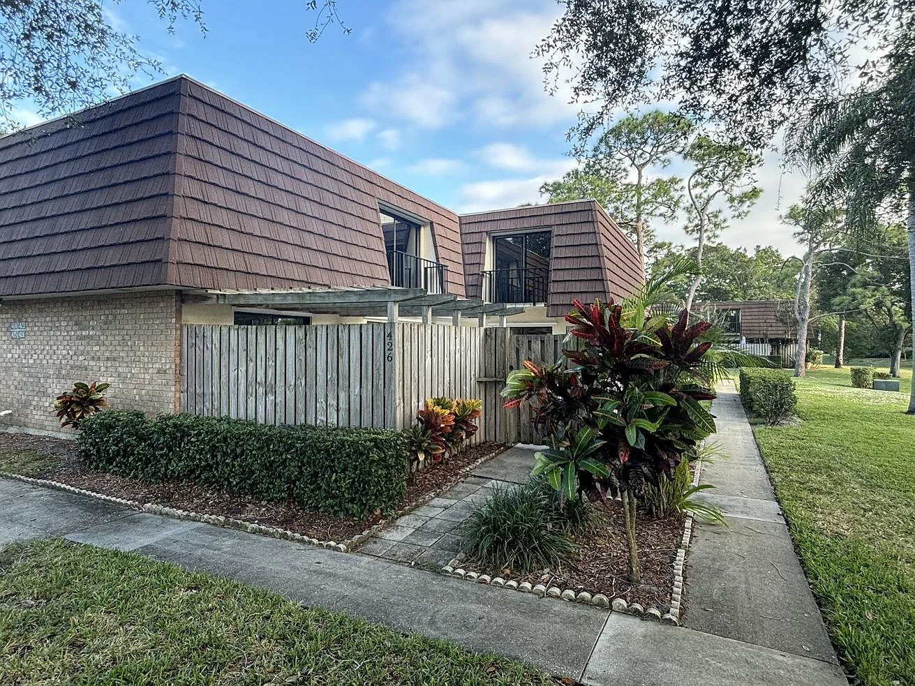 3 bed, 2.5 bath, 1596 sqft, $3,000 — Photo 2