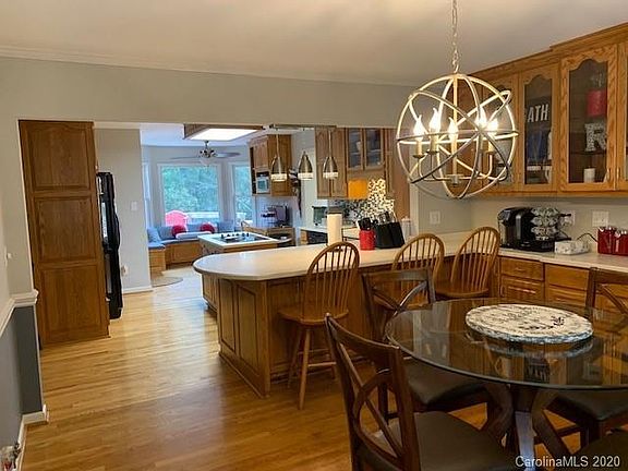 2nd image of 1014 Charlesmont Ct
