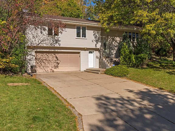 2nd image of 13612 Pleasant Ln