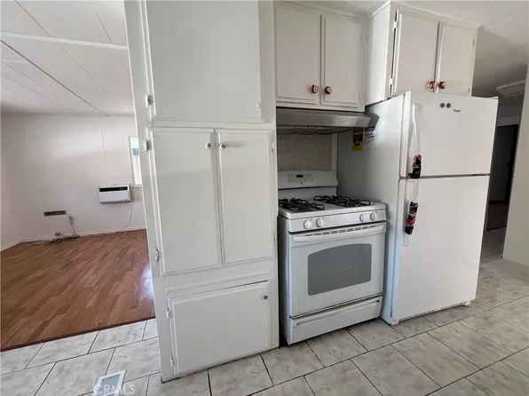 3929 W 5th St Space 4, Santa Ana, CA 92703