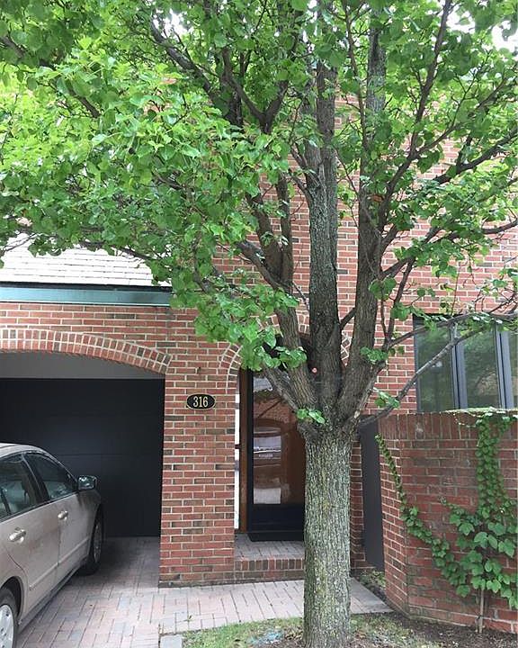 1st image of 316 Rivermist Dr