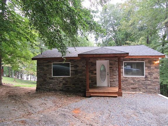 5th image of 620 Horseshoe Dr
