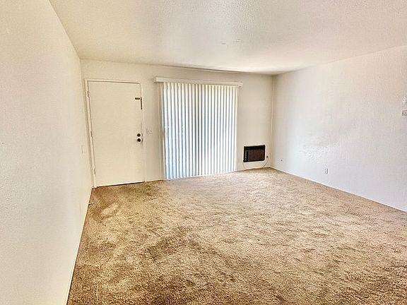 5th image of 1466 Granite Hills Dr APT B
