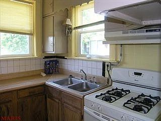 4th image of 6400 Glenmore Ave