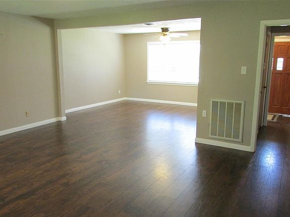 4th image of 1604 Jessie Ln
