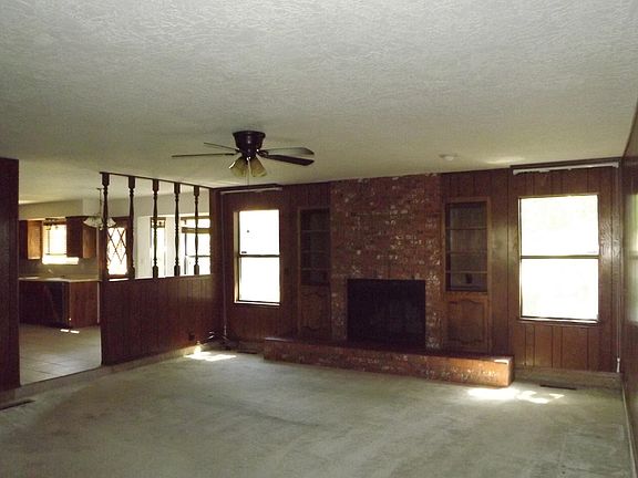 5th image of 9936 Academy Knolls Dr NE