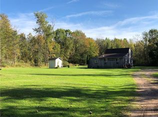 726 Finches Corners Rd, Sterling, NY 13156