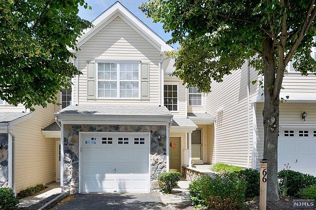 1st image of 66 Mountainside Dr