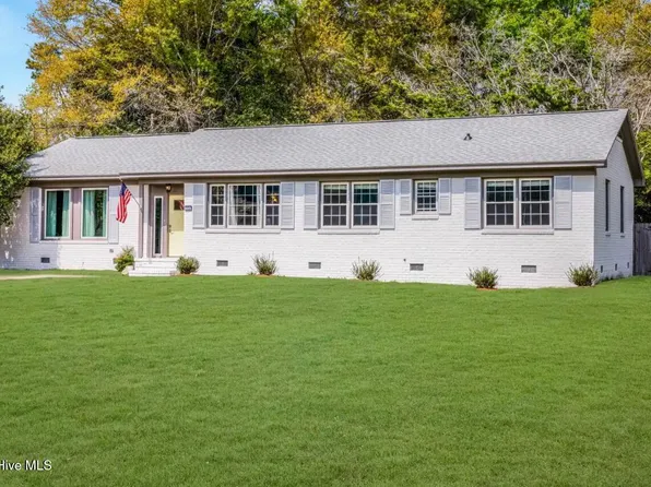 110 Jeb Stuart Drive, Wilmington, NC 28412