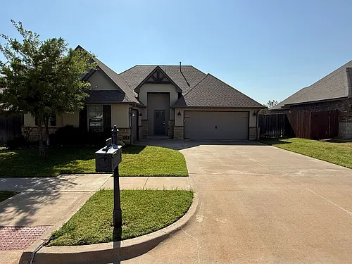 18805 Trailview Way Photo 1