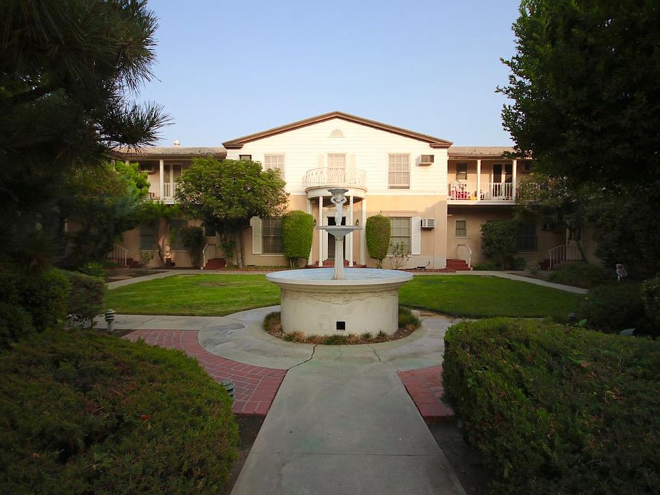 1st image of 124 S Santa Anita Ave #202