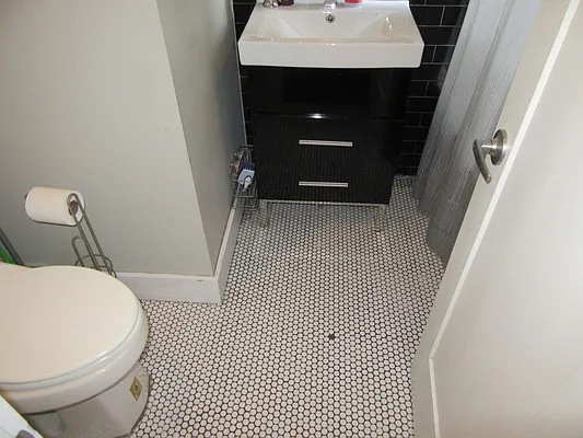 Rented by Lucky Apt Inc | media 27