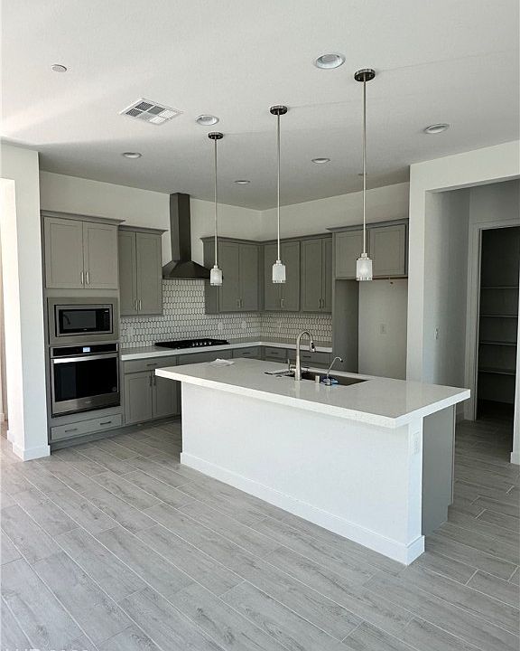 2nd image of 116 Ibiza Lake Dr