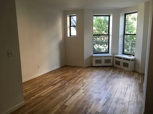 Rented by New Holland Residences | media 7