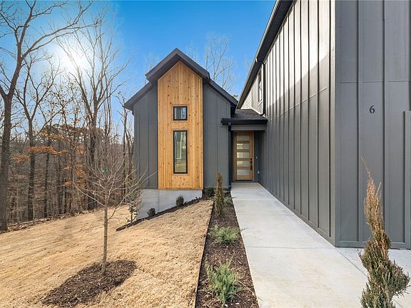 2nd image of 6 Grasmere Ln