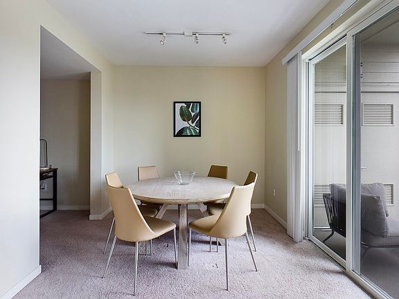 5th image of 448 Oak Grove Dr #304