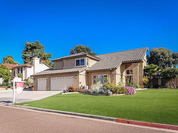 3rd image of 479 Nila Ln