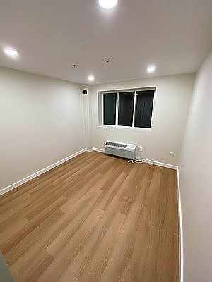 3rd image of 203 Main St Unit 1B