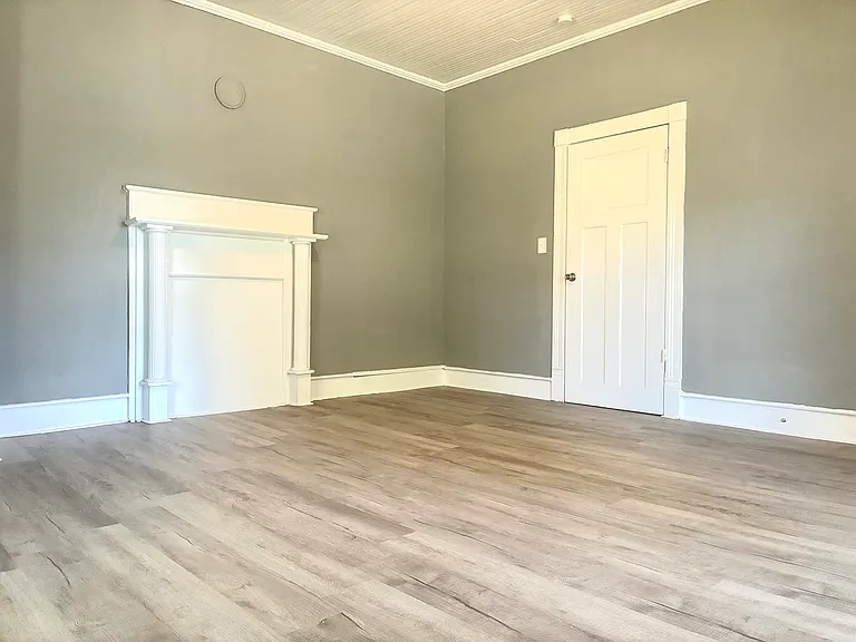 119 Broad St — Photo 17