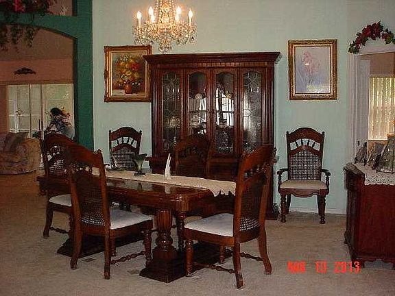 2nd image of 485 NW Casanova Cir