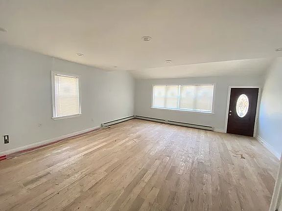 3rd image of 4326 Ely Ave #W