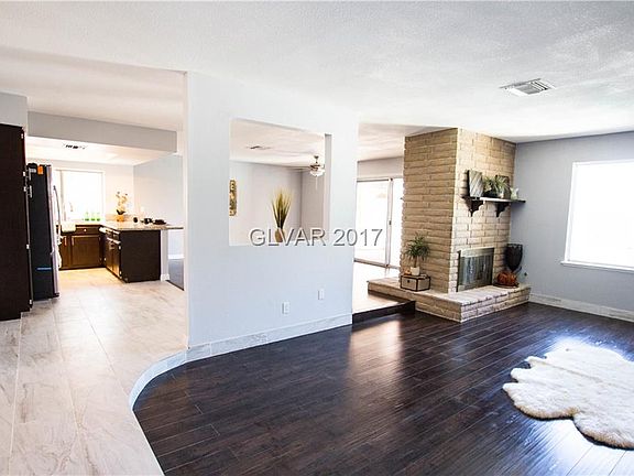 3rd image of 1793 Shatz St