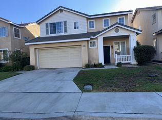 339 Oakwood Ct, Corona, CA 92879