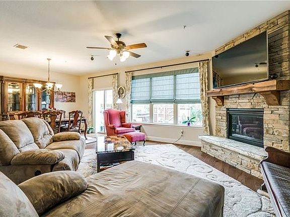 2nd image of 2513 Jackson Dr #2513